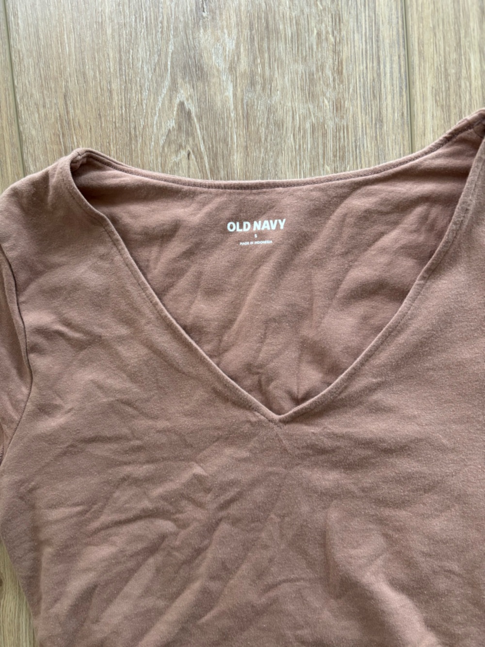 Old Navy Women's V-Neck Short Sleeve Bodysuit - Mauve Brown - Picture 2 of 2